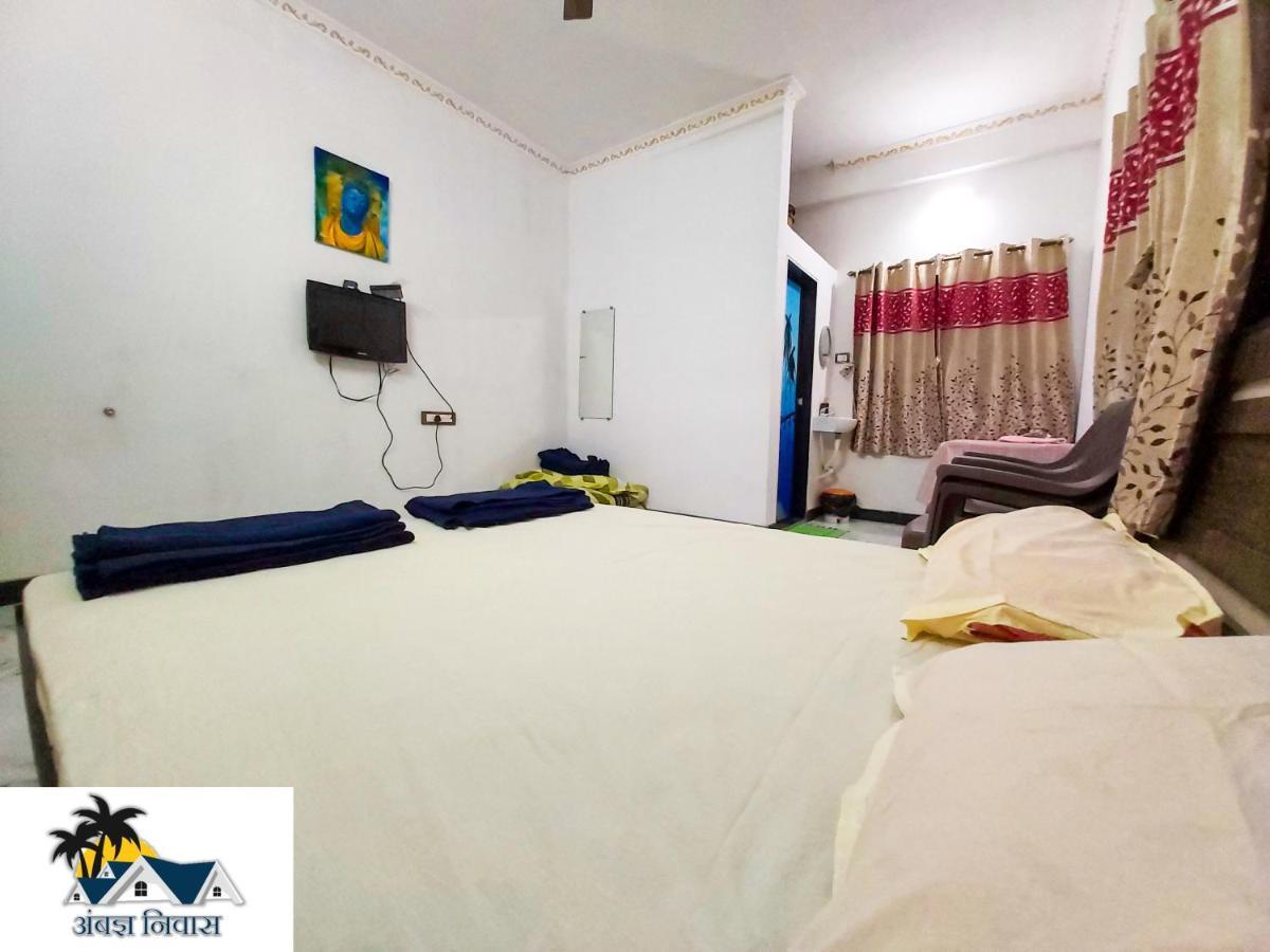 Rane Ambadnya Niwas Apartment นาโกน ภายนอก รูปภาพ