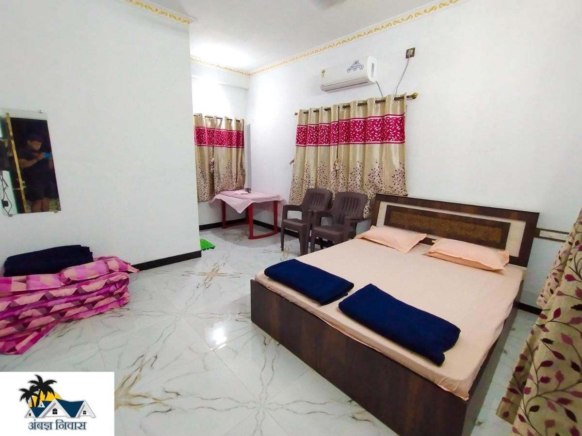 Rane Ambadnya Niwas Apartment นาโกน ภายนอก รูปภาพ