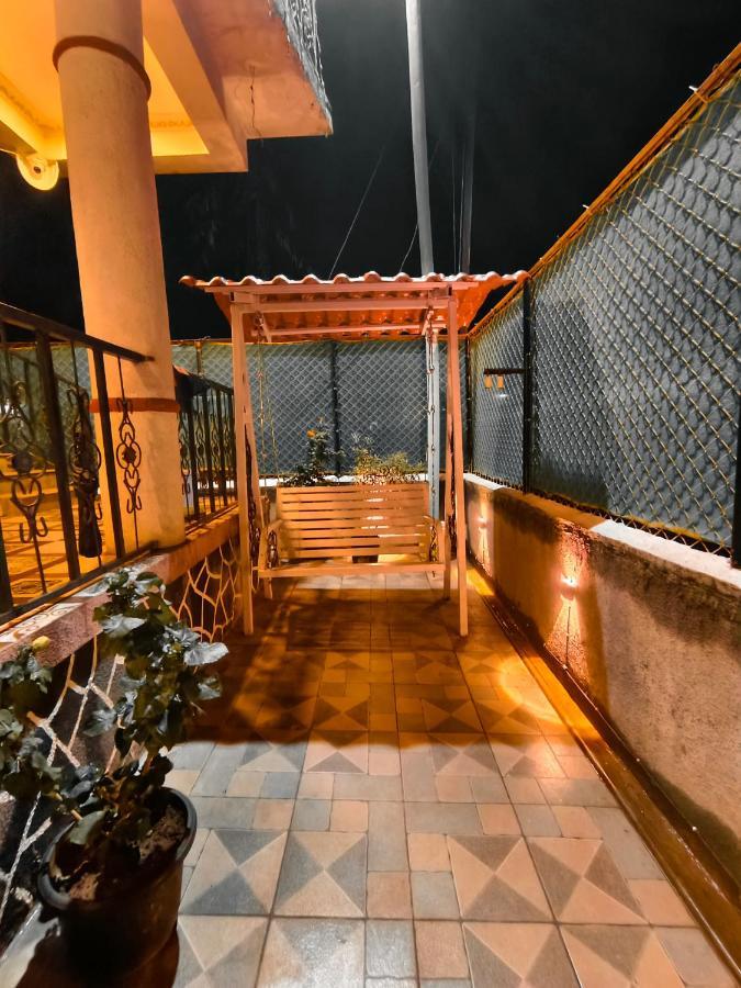 Rane Ambadnya Niwas Apartment นาโกน ภายนอก รูปภาพ