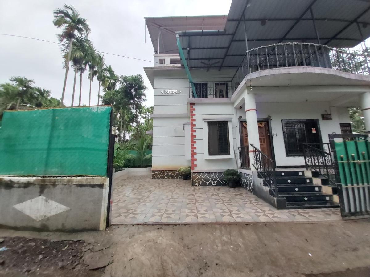 Rane Ambadnya Niwas Apartment นาโกน ภายนอก รูปภาพ