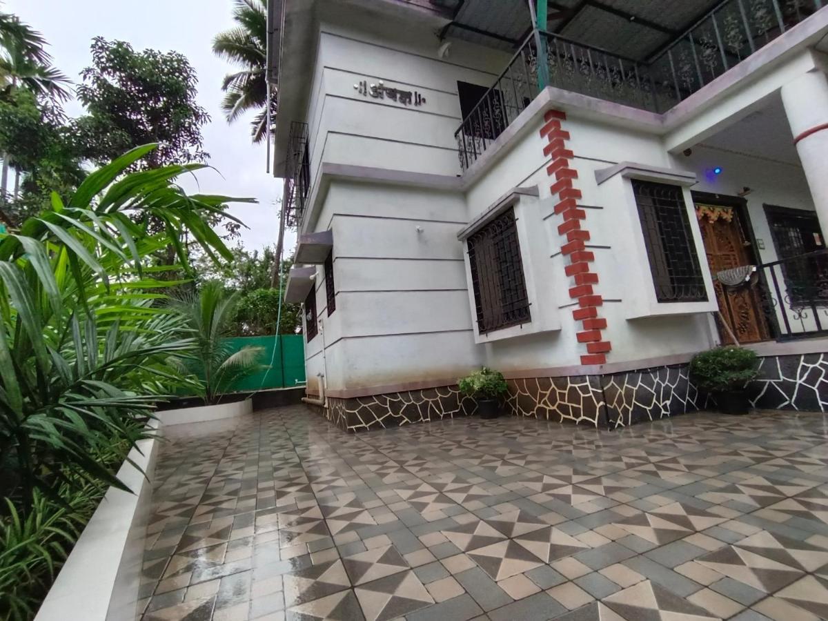 Rane Ambadnya Niwas Apartment นาโกน ภายนอก รูปภาพ